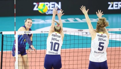 开云体育网址-欧冠女排战报：斯坎迪奇爆冷取胜，王媛媛率队轻松晋级|费内巴切|加拉塔萨雷|梅丽萨-瓦尔加斯|费多罗夫采娃|比赛_新浪体育_新浪新闻